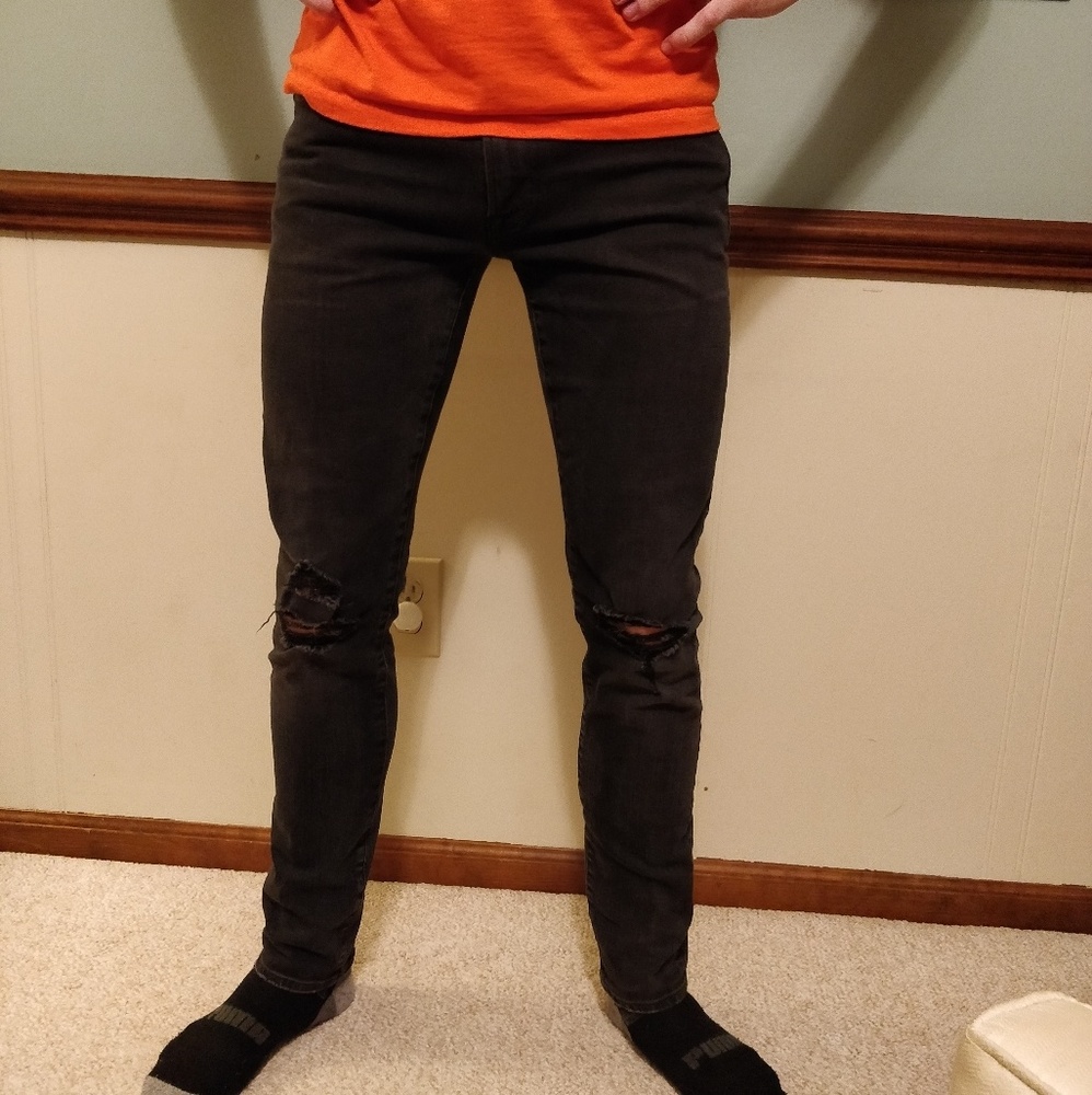 29x32 Men's Distressed Jeans